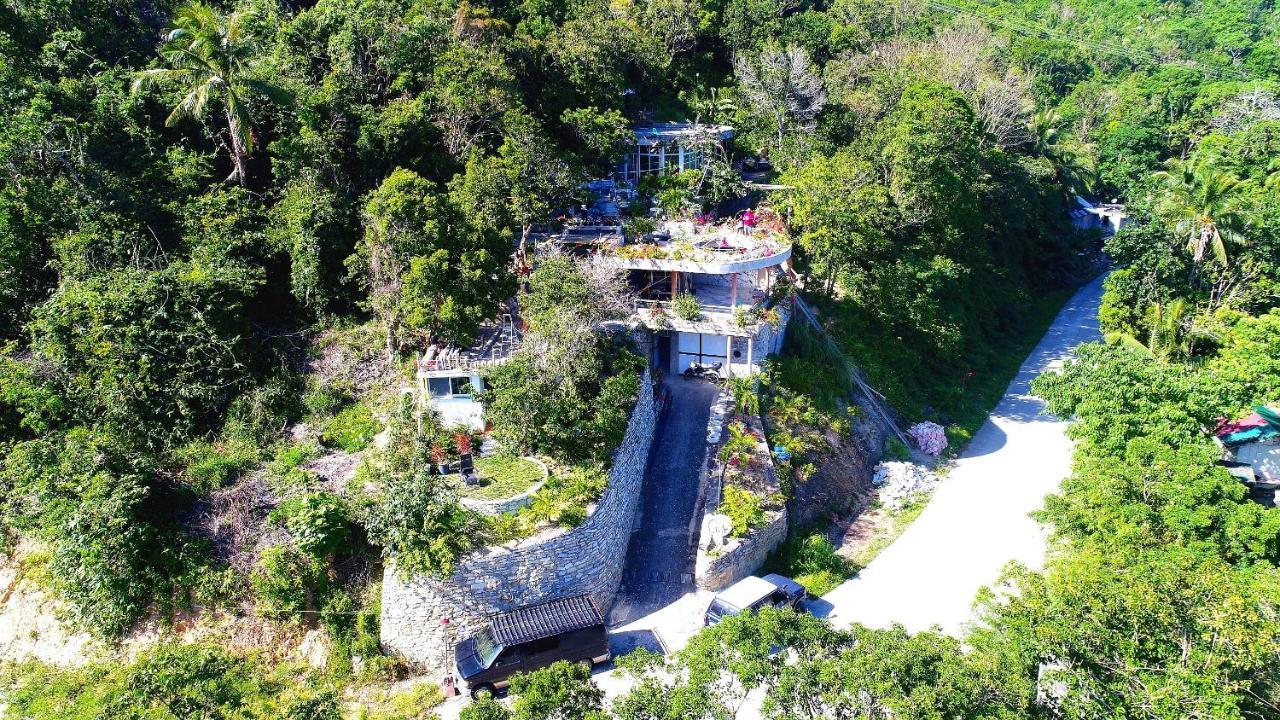 Lonos Circle Private Garden Bed & Breakfast Romblon Bagian luar foto