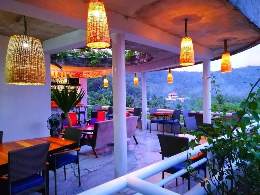 Lonos Circle Private Garden Bed & Breakfast Romblon Bagian luar foto